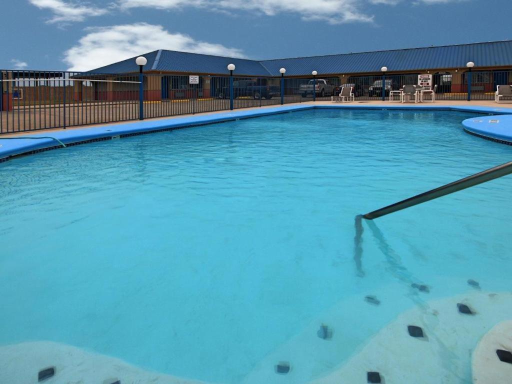 Americas Best Value Inn Sinton Exterior photo